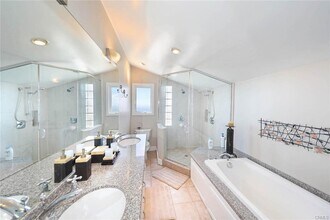 661 Nyes Pl in Laguna Beach, CA - Building Photo - Building Photo