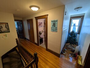 8 Foskett St, Unit 2 in Somerville, MA - Foto de edificio - Building Photo