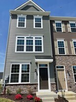 6646 Ballenger Run Blvd in Frederick, MD - Building Photo