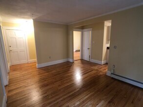 18 Cherry St, Unit 1R in Somerville, MA - Building Photo - Building Photo