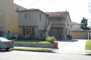 526 E Lomita Ave Apartments