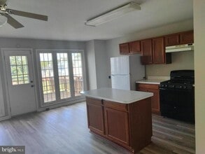 16804 Winston Ln in Woodbridge, VA - Building Photo - Building Photo