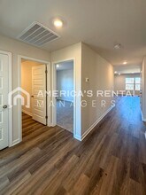 396 Jackson Pt Cir in Huntsville, AL - Building Photo - Building Photo