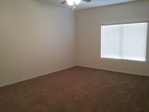 5308 W St Kateri Dr in Phoenix, AZ - Building Photo - Building Photo