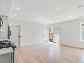 97 Condor St, Unit #3 in Boston, MA - Building Photo - Building Photo