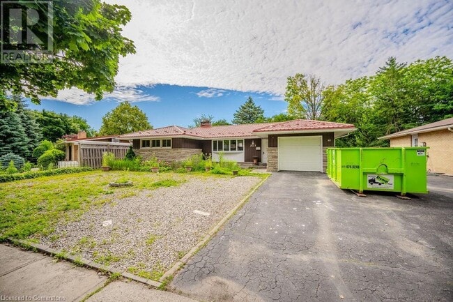 203 Forest Hill Dr in Kitchener, ON - Building Photo - Building Photo