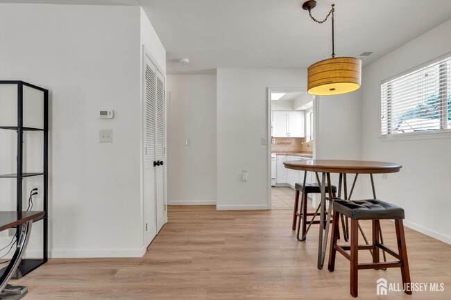 603 Jacob Ct in Dayton, NJ - Building Photo - Building Photo