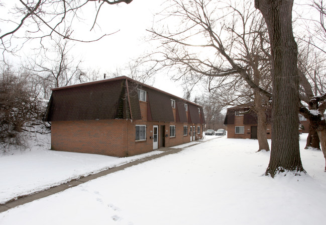 1903-1909 Bryden Rd in Columbus, OH - Building Photo - Building Photo