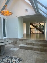 3865 Bayridge Av in West Vancouver, BC - Building Photo - Building Photo