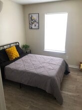 Pinebrooke - WE ACCEPT SECTION 8 in Riverdale, GA - Building Photo - Building Photo