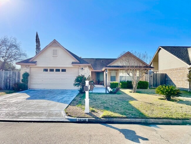 property at 3258 Meadway Dr