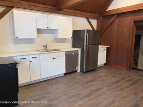 3559 NY-32 in Saugerties, NY - Building Photo - Building Photo