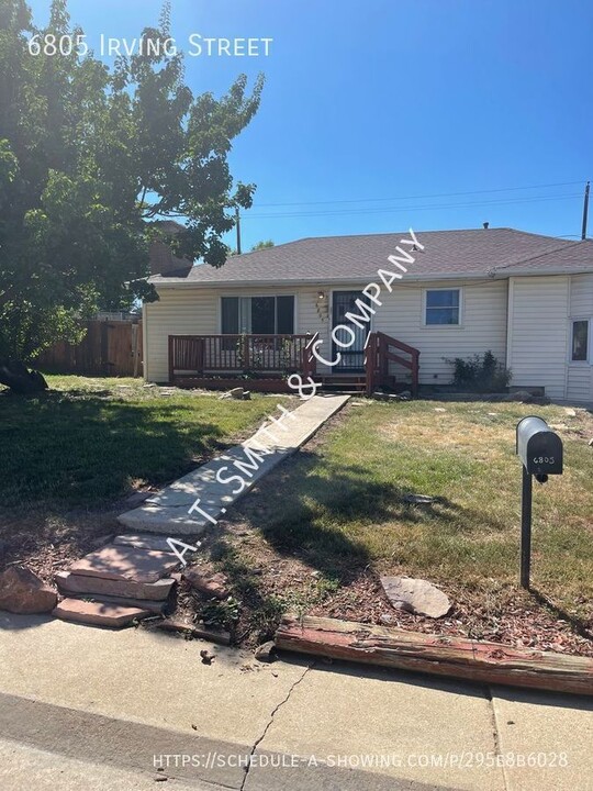 6805 Irving St in Denver, CO - Foto de edificio