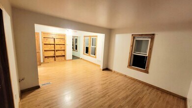 1213 N 16th St in Sheboygan, WI - Foto de edificio - Building Photo