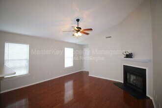 132 Evening Star Dr in Apex, NC - Building Photo - Building Photo