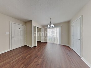 681 Bridgebend Run in Greenwood, IN - Building Photo - Building Photo