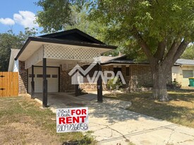 217 Avenue E in Converse, TX - Building Photo