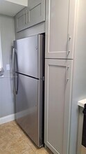 9371 Fontainebleau Blvd, Unit I214 in Miami, FL - Building Photo - Building Photo