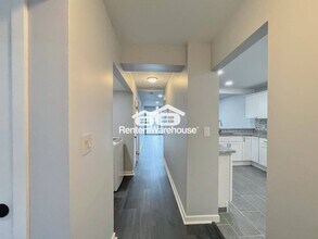 2325 Sea Shell Rd in Virginia Beach, VA - Foto de edificio - Building Photo