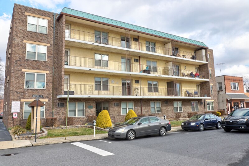 131 Dutton St in Ridley Park, PA - Building Photo