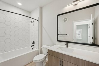 The Whitt in Riverview, FL - Foto de edificio - Building Photo