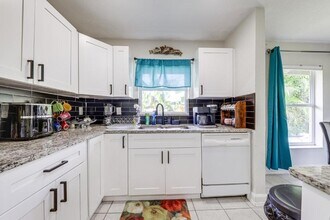 4815 Bertha St in Lake Worth Beach, FL - Building Photo - Building Photo