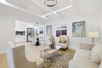 19790 Stanton Ave in Castro Valley, CA - Foto de edificio - Building Photo