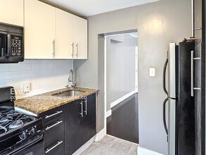 747 Melville Ave in Baltimore, MD - Building Photo - Building Photo