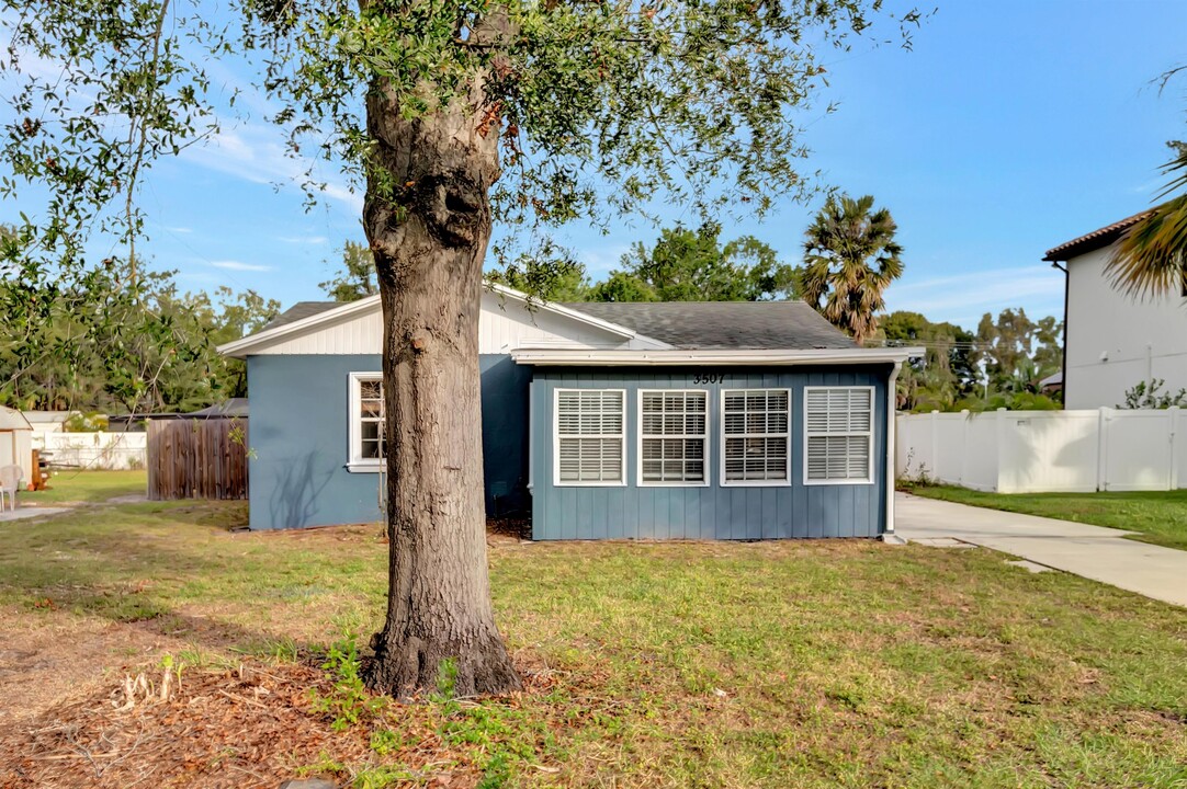 3507 W Cherokee Ave in Tampa, FL - Building Photo