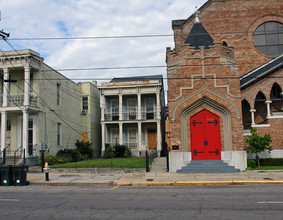 1831 Carondelet St in New Orleans, LA - Building Photo - Building Photo