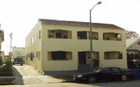 5722 Camerford Ave in Los Angeles, CA - Building Photo - Building Photo