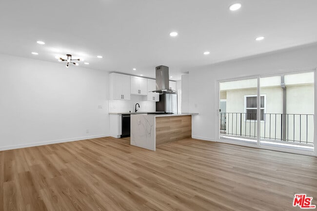 property at 1021 N Genesee Ave