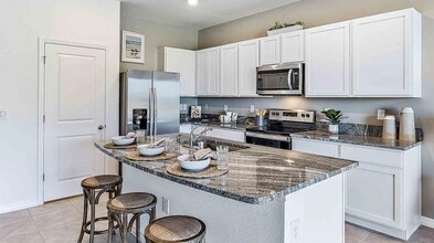 11444 Crescent Deer Dr in Land O Lakes, FL - Building Photo - Building Photo