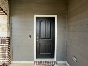 4684 Via Sonoma Trail in Converse, TX - Building Photo - Building Photo