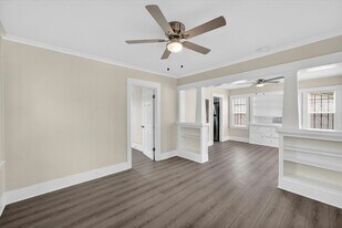 5008 1/2 South Wilton Place in Los Angeles, CA - Building Photo