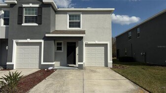 32946 Kaloko Rd in Wesley Chapel, FL - Building Photo