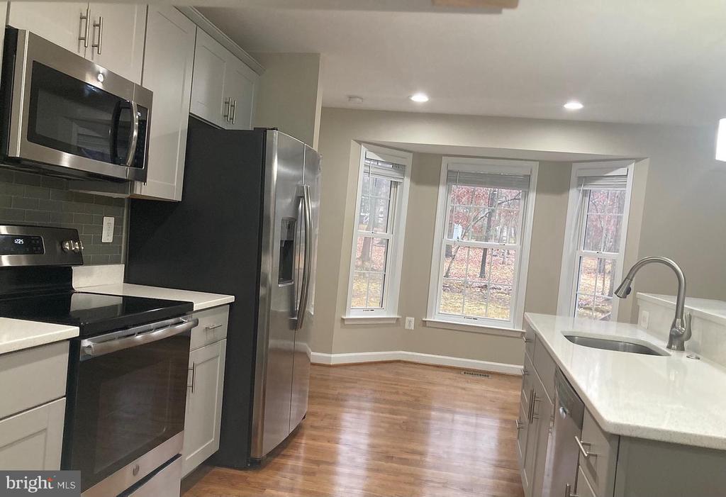 3002 Lakeview Pkwy in Locust Grove, VA - Building Photo