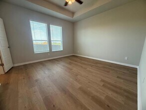 171 Schrader Dr, Unit B in Buda, TX - Building Photo - Building Photo