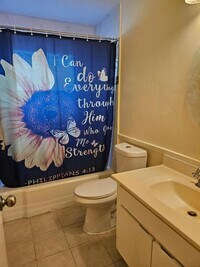 7823 Barberton Dr photo'