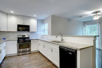 219 Hartsdale Dr in Dallas, TX - Building Photo - Building Photo