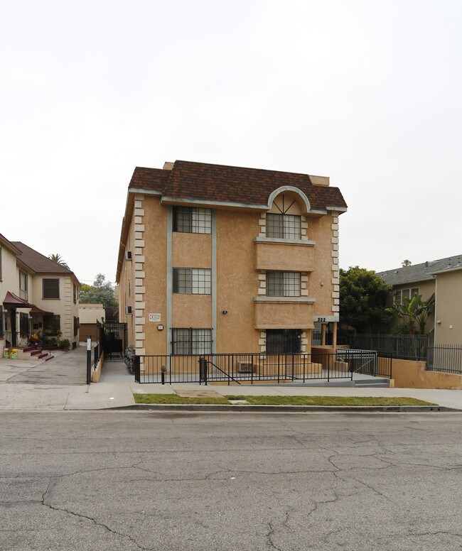 322 S Reno St in Los Angeles, CA - Foto de edificio - Building Photo