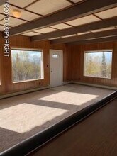 7805 Upper Huffman Rd in Anchorage, AK - Building Photo - Building Photo