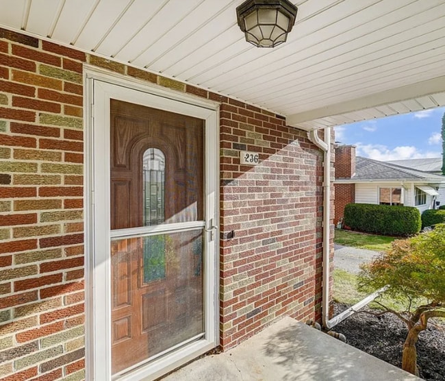 236 Ash Ave in Findlay, OH - Building Photo - Building Photo