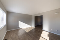 Vandalia Apartments in Vandalia, OH - Building Photo - Interior Photo