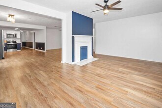 209 N Lee St in Lagrange, GA - Foto de edificio - Building Photo