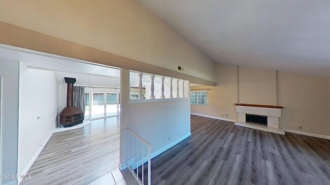 652 Harper St in Simi Valley, CA - Foto de edificio - Building Photo