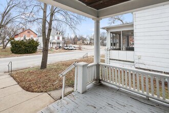 1321 W 13th St in Davenport, IA - Foto de edificio - Building Photo