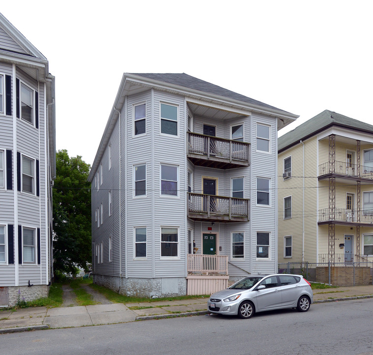 28 Tallman St in New Bedford, MA - Building Photo