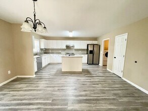 187 Derby Dr in West Columbia, SC - Building Photo - Building Photo