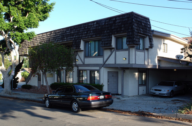 702 Virginia St in El Segundo, CA - Building Photo - Building Photo